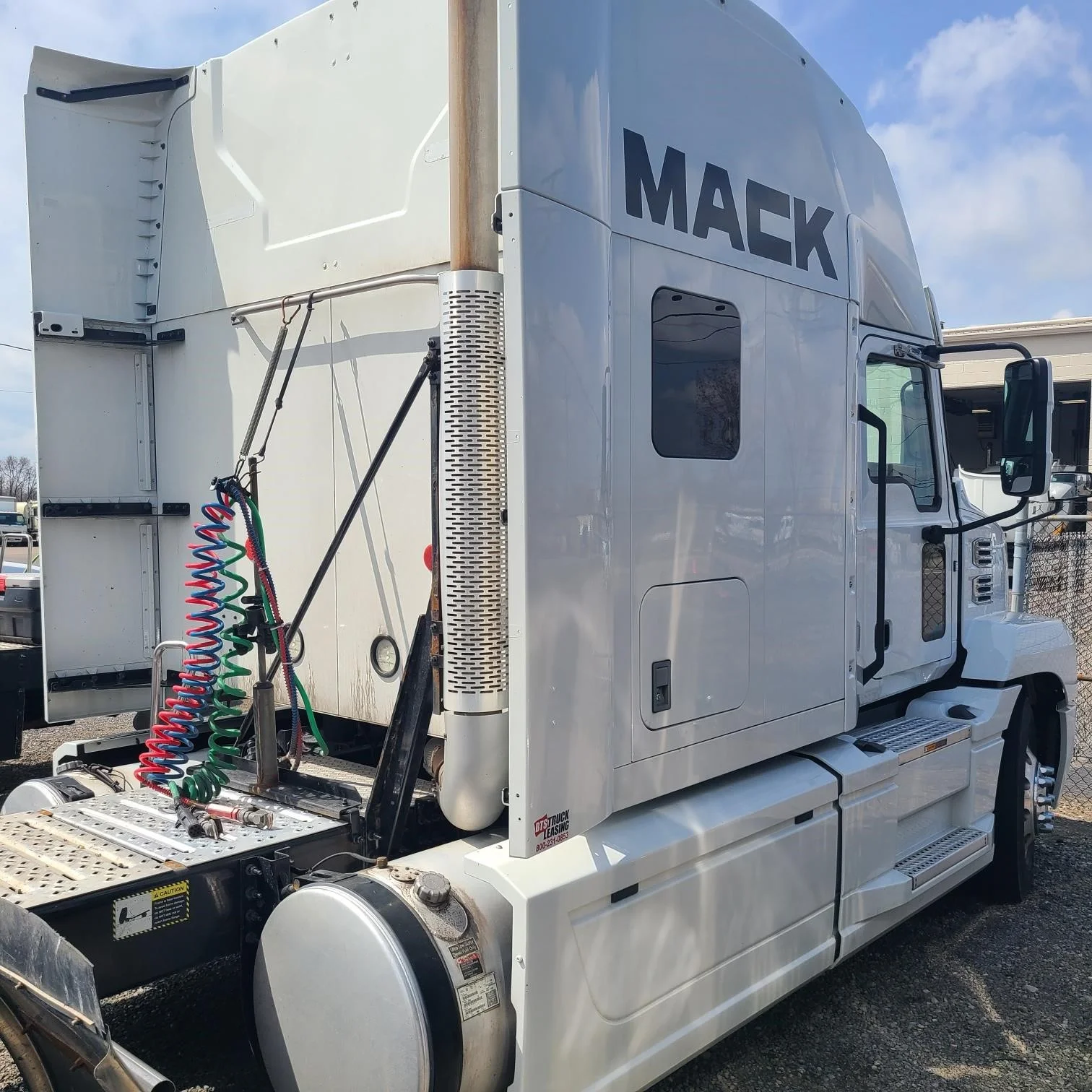 2020 Mack Anthem — photo 4