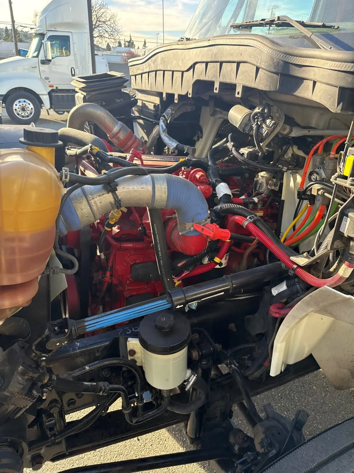 2018 International 4300 - image 10