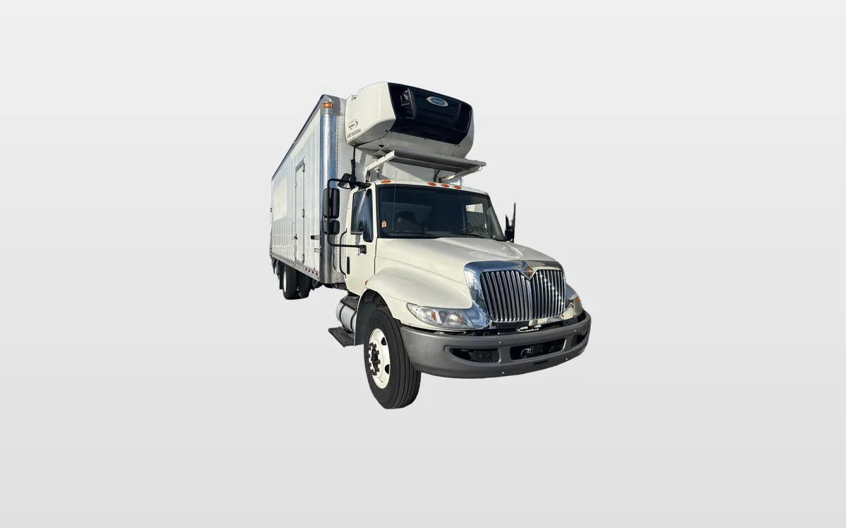 2018 International 4300 - image 1