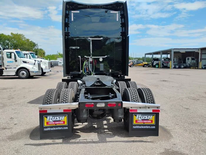 2023 Peterbilt 579 — photo 7