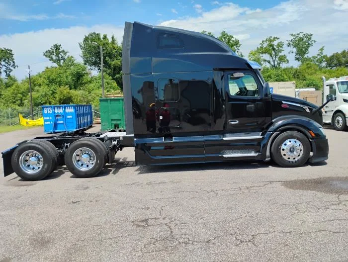 2023 Peterbilt 579 — photo 10