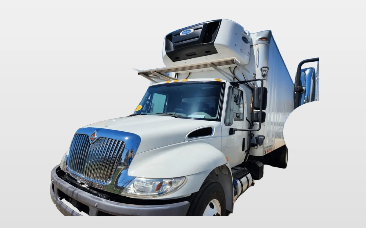 2018 International 4300 - image 1