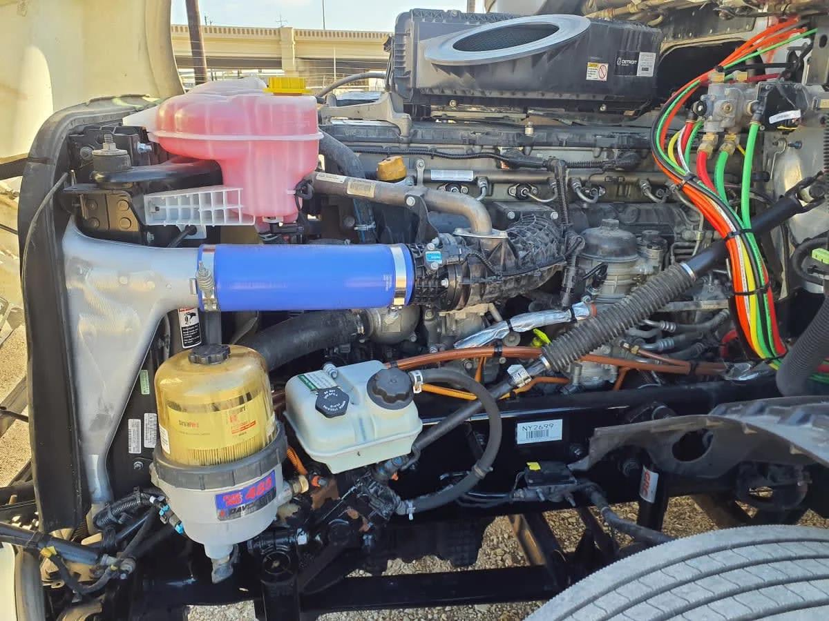 2022 Freightliner Cascadia - image 13