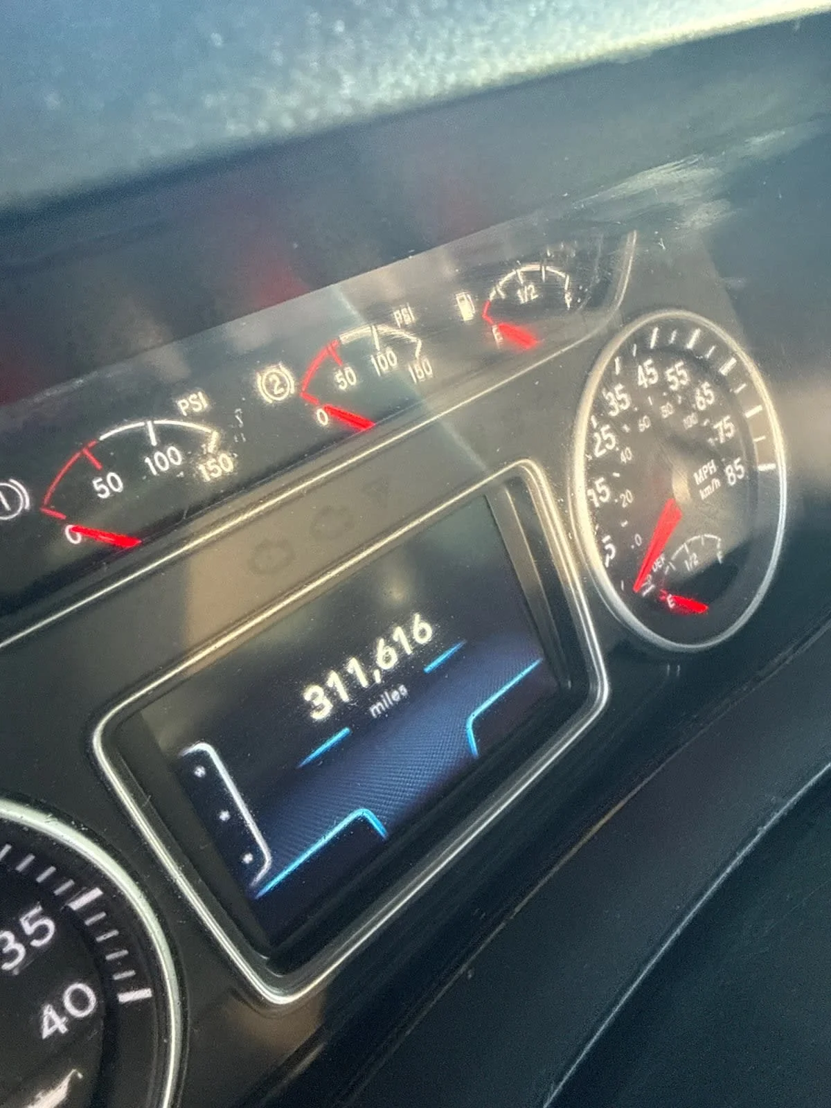 2019 International MV - image 10