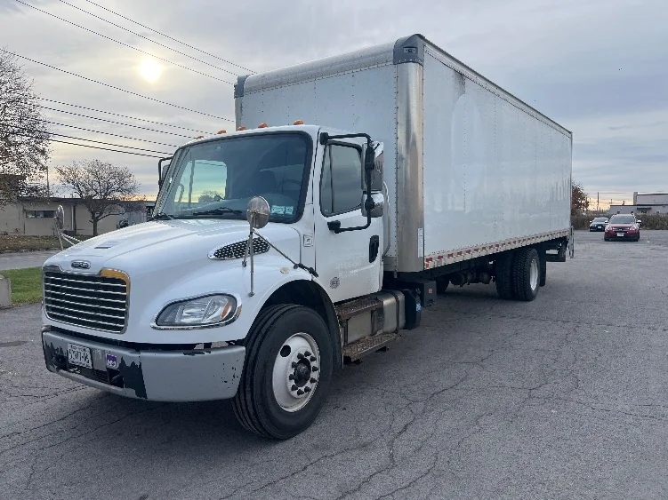 2020 Freightliner M2 106 - image 3