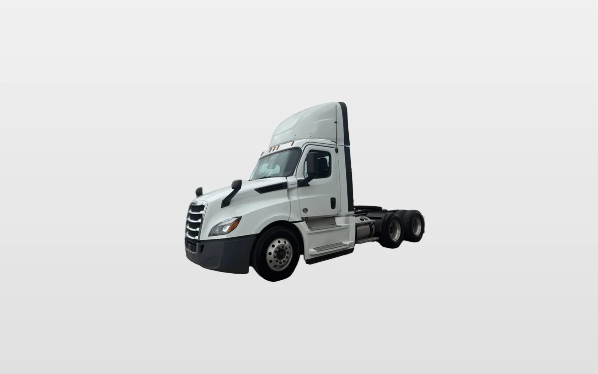 2019 Freightliner Cascadia - image 1