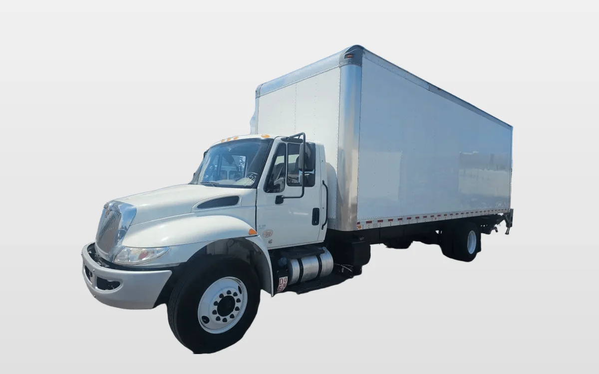 2018 International 4300 - image 1