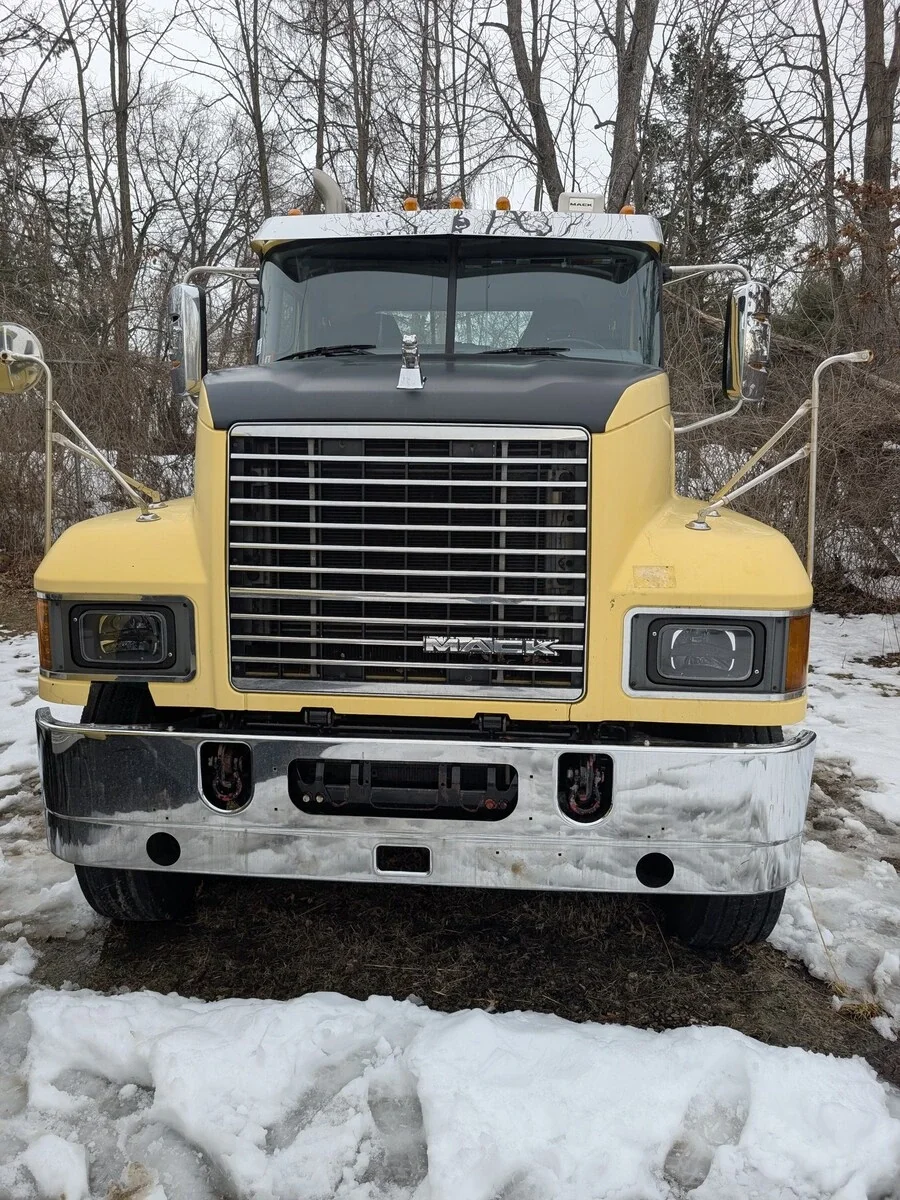 2020 Mack Pinnacle in Warminster, PA — photo 3