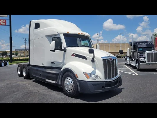2022 Peterbilt 579