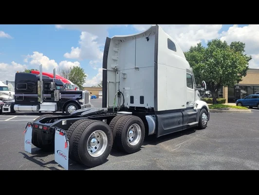 2022 Peterbilt 579 in Memphis, TN — photo 9