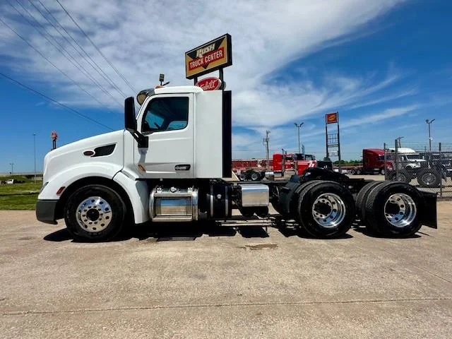 2021 Peterbilt 579 in Tulsa, OK — photo 5