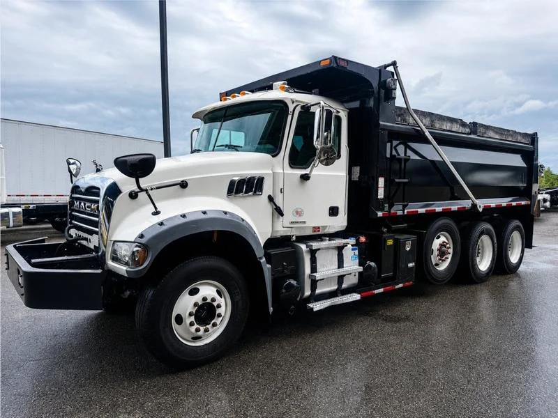 2023 Mack Granite