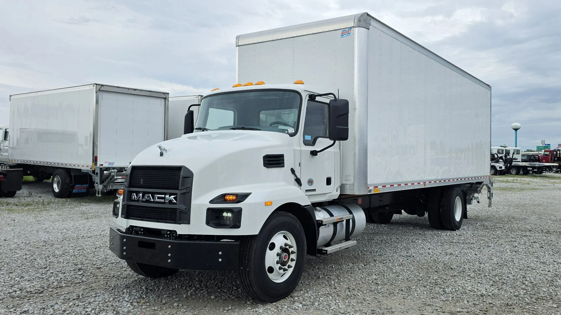 2025 Mack MD