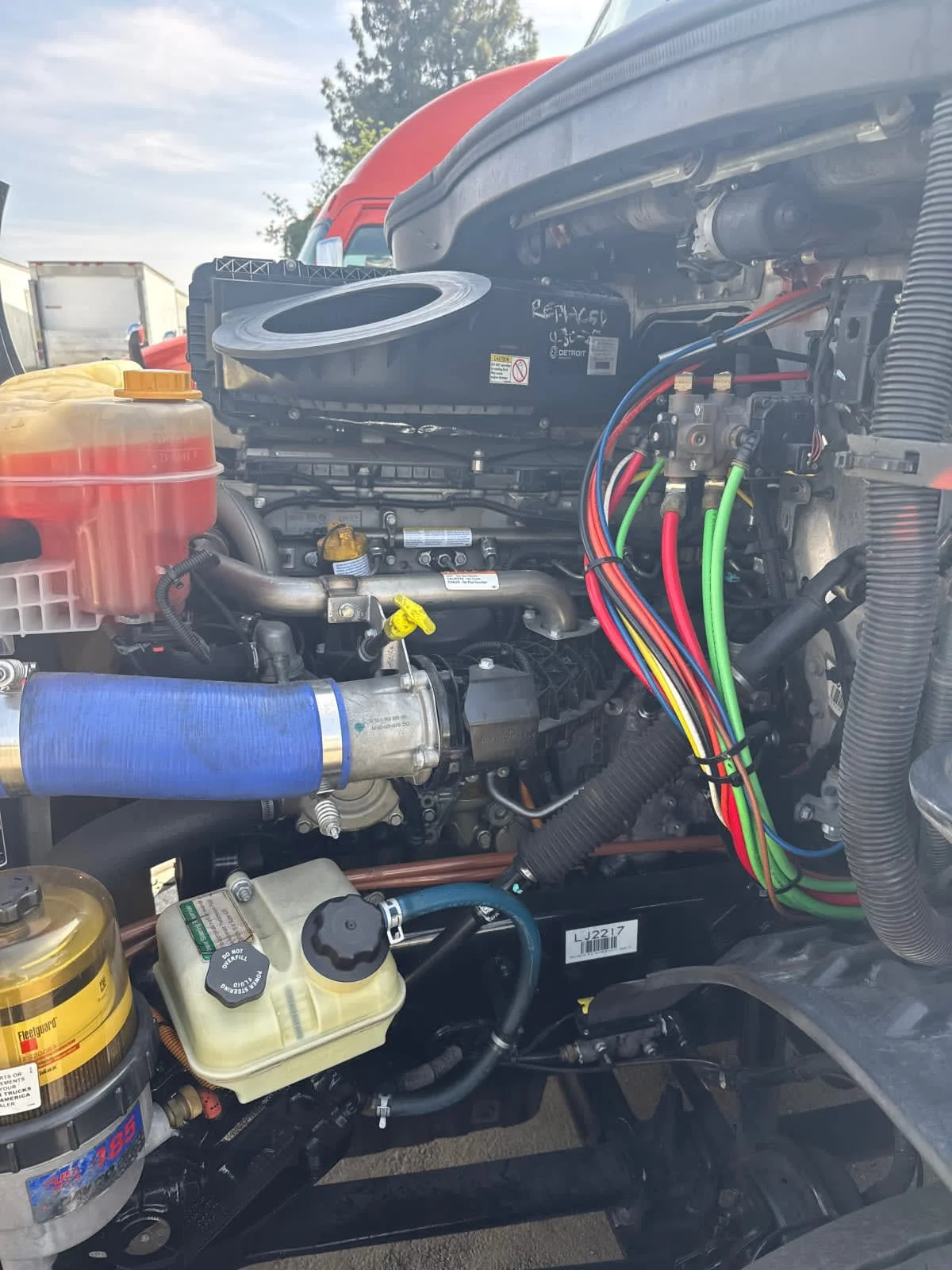 2019 Freightliner Cascadia in Pomona, CA — photo 8