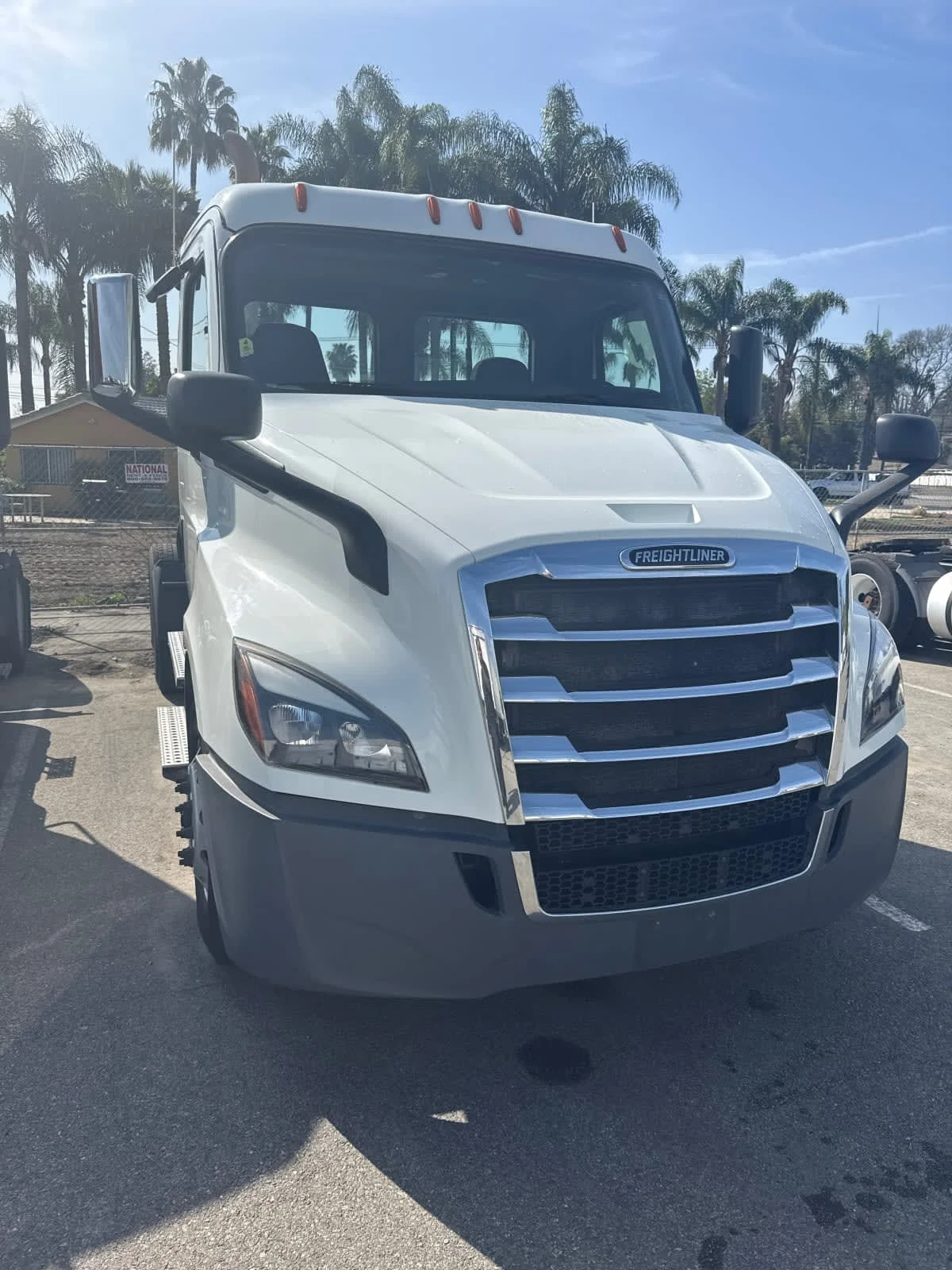 2019 Freightliner Cascadia in Pomona, CA