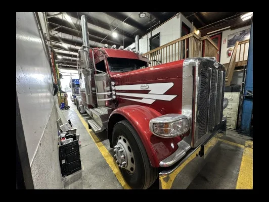 2024 Peterbilt 389 in Springfield, MO