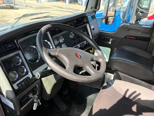 2015 Kenworth T800 in Marshfield, WI — photo 4