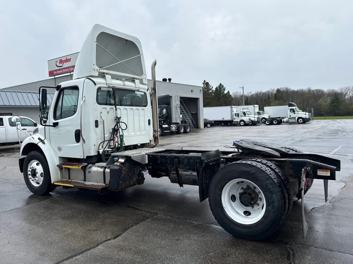 2022 Freightliner M2 106 in Oak Creek, WI — photo 6