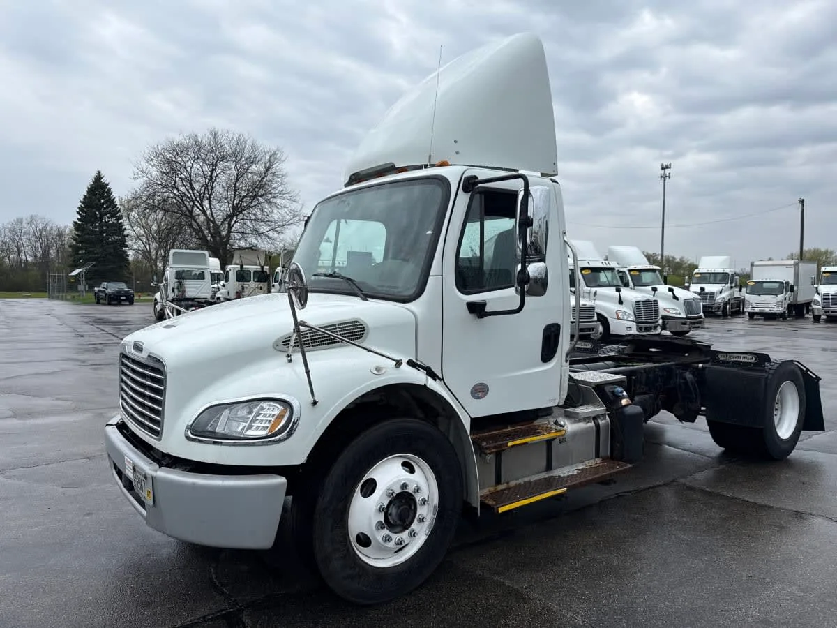 2022 Freightliner M2 106 in Oak Creek, WI