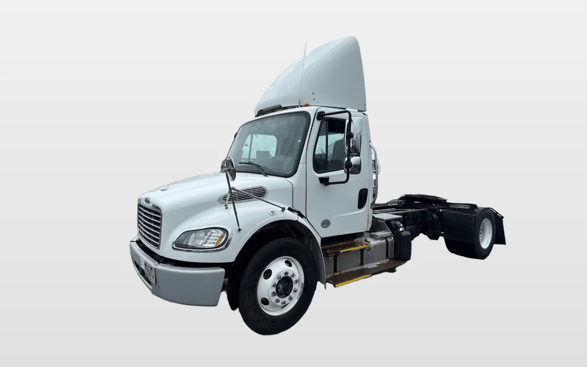 2022 Freightliner M2 106 - image 1
