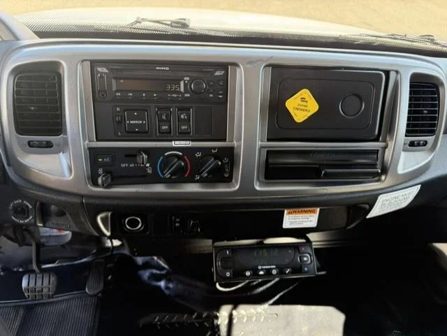 2020 Hino 268 — photo 12