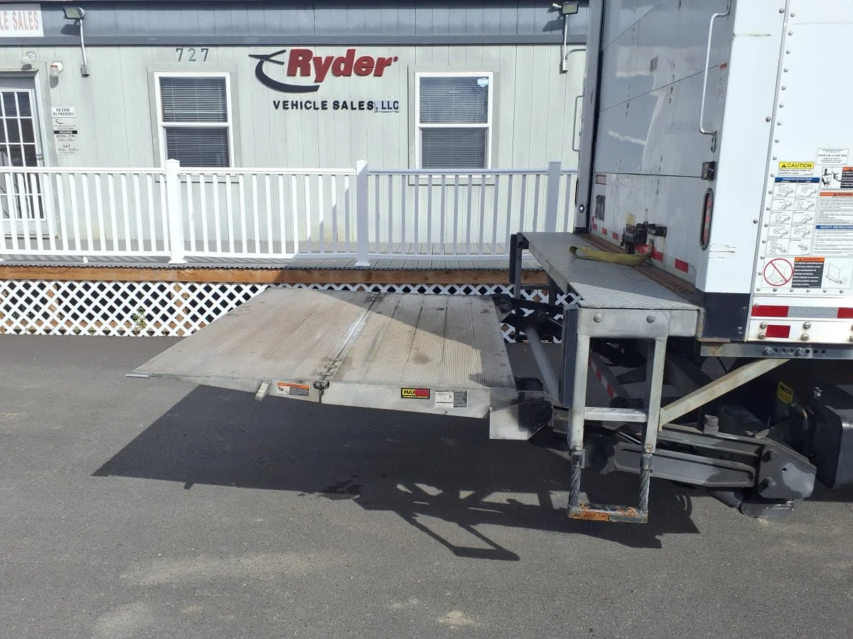 2020 International MV - image 10