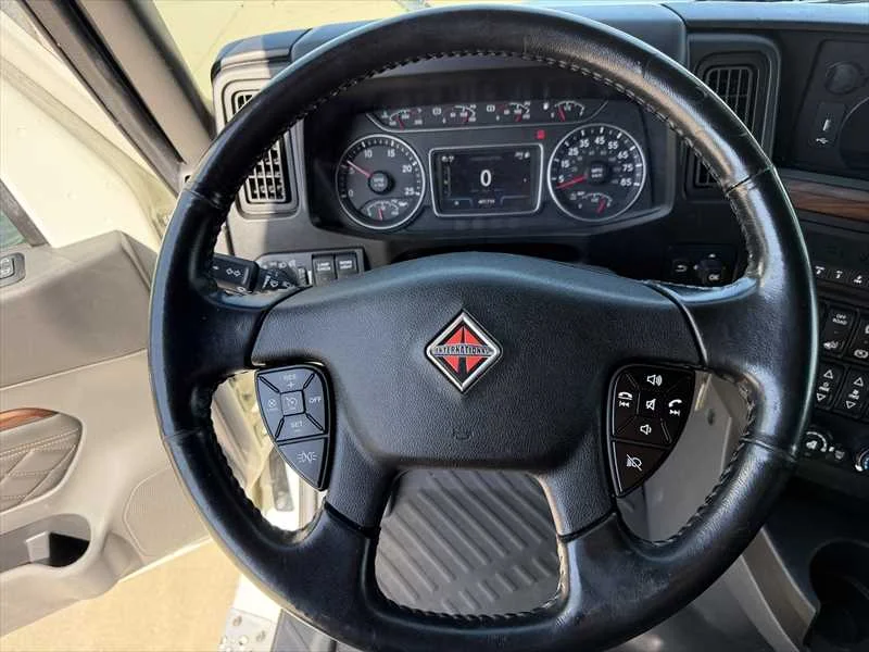 2024 International LT in Springfield, MO — photo 10