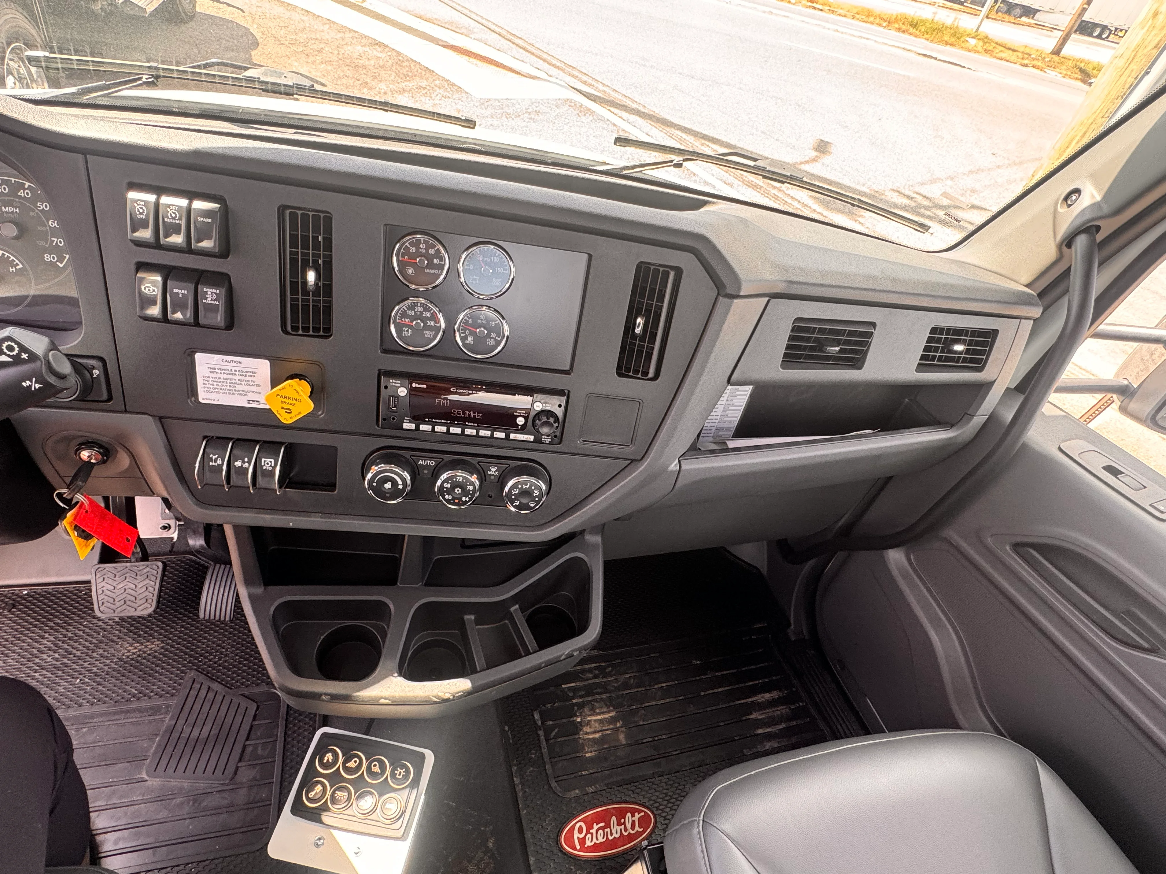 2025 Peterbilt 536 in Richmond, VA — photo 5