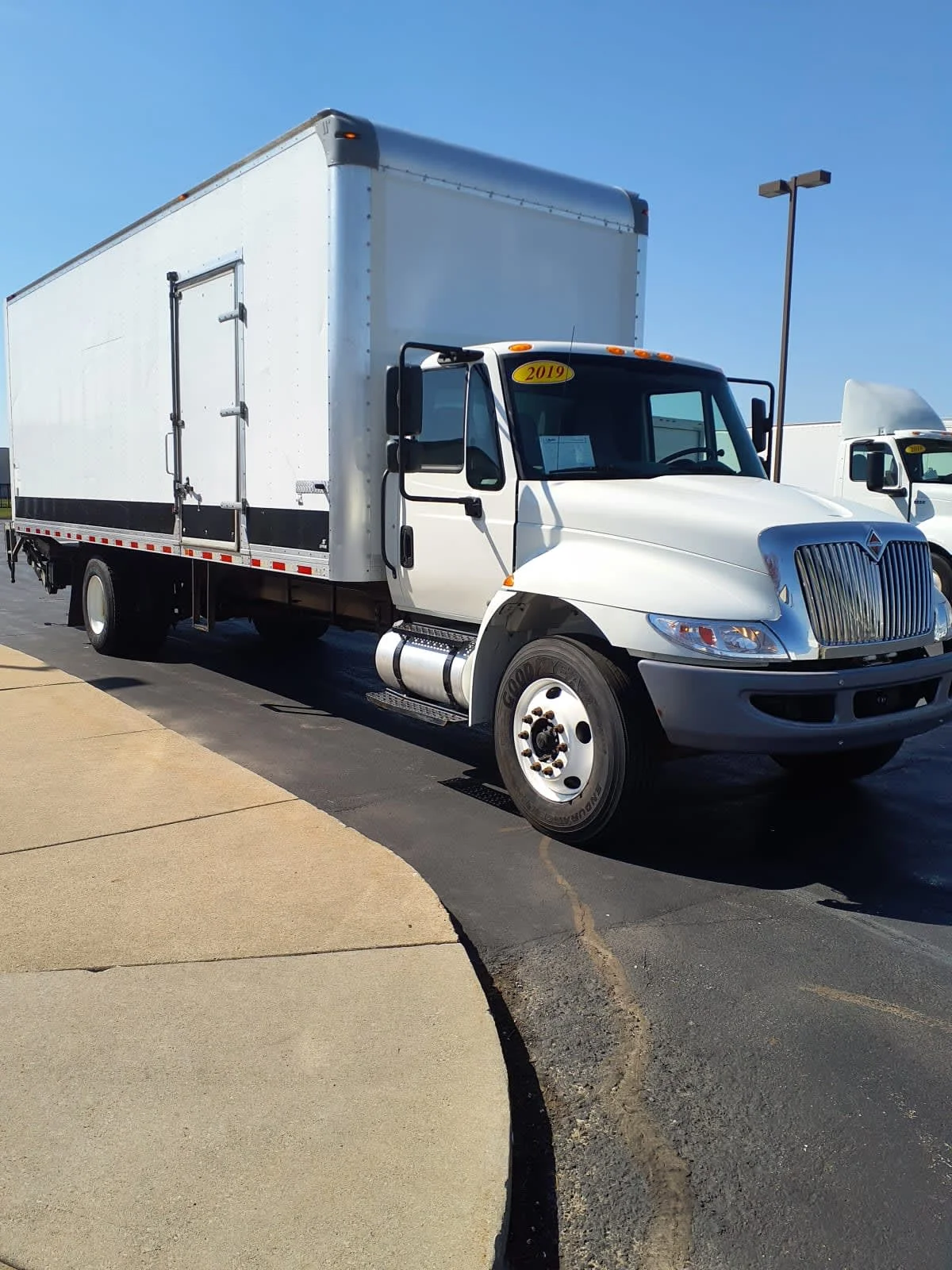 2019 International 4300 in Altoona, IA — photo 3