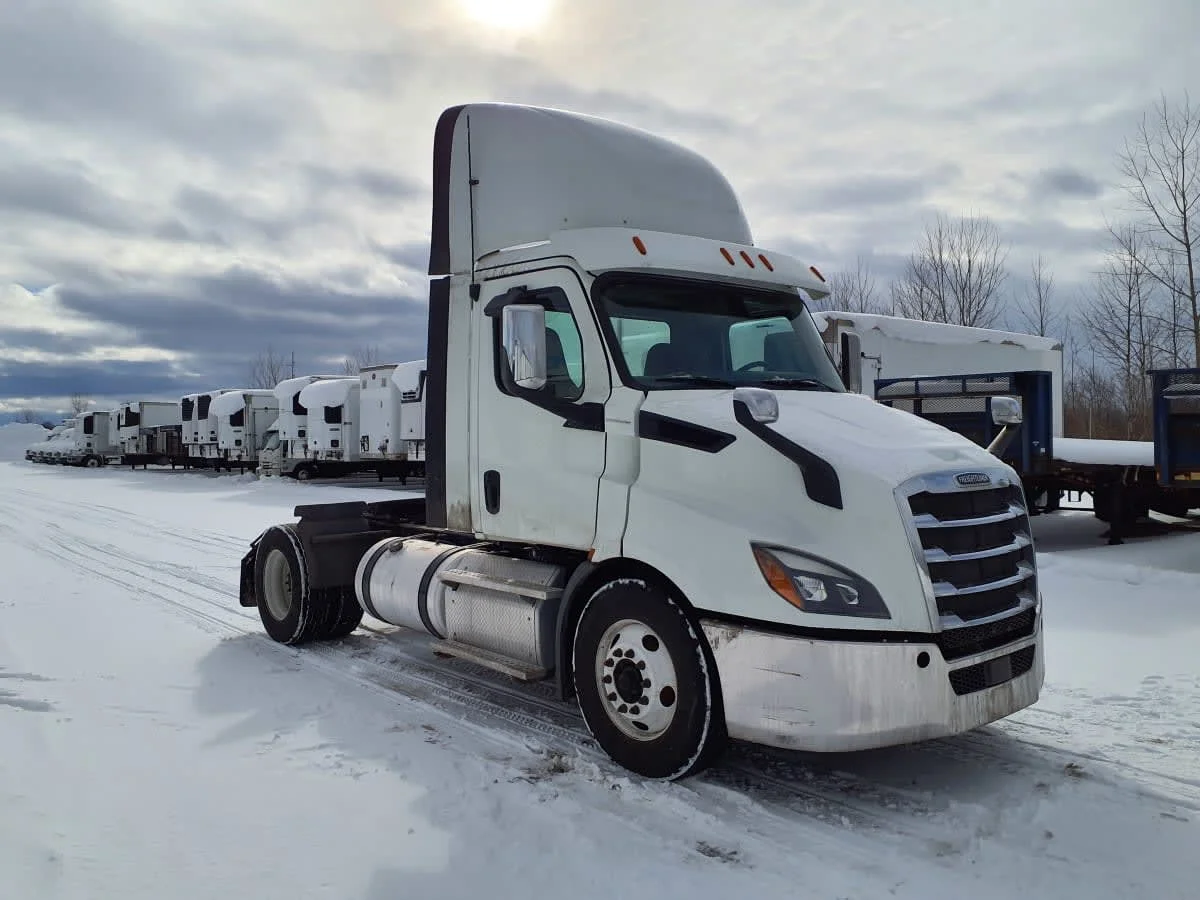 2019 Freightliner Cascadia in Wayland, MI — photo 3