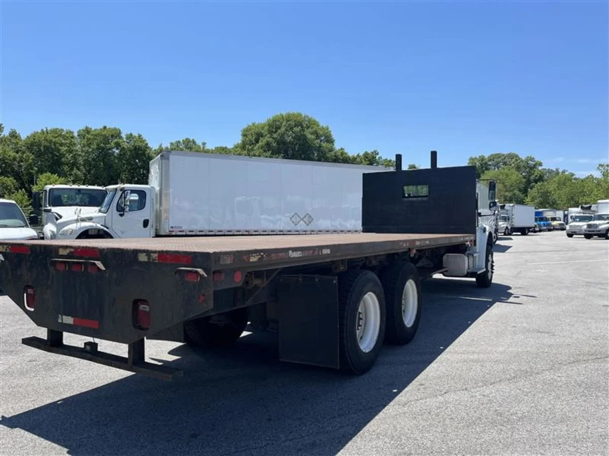 2019 Freightliner M2 106 in Beltsville, MD — photo 4