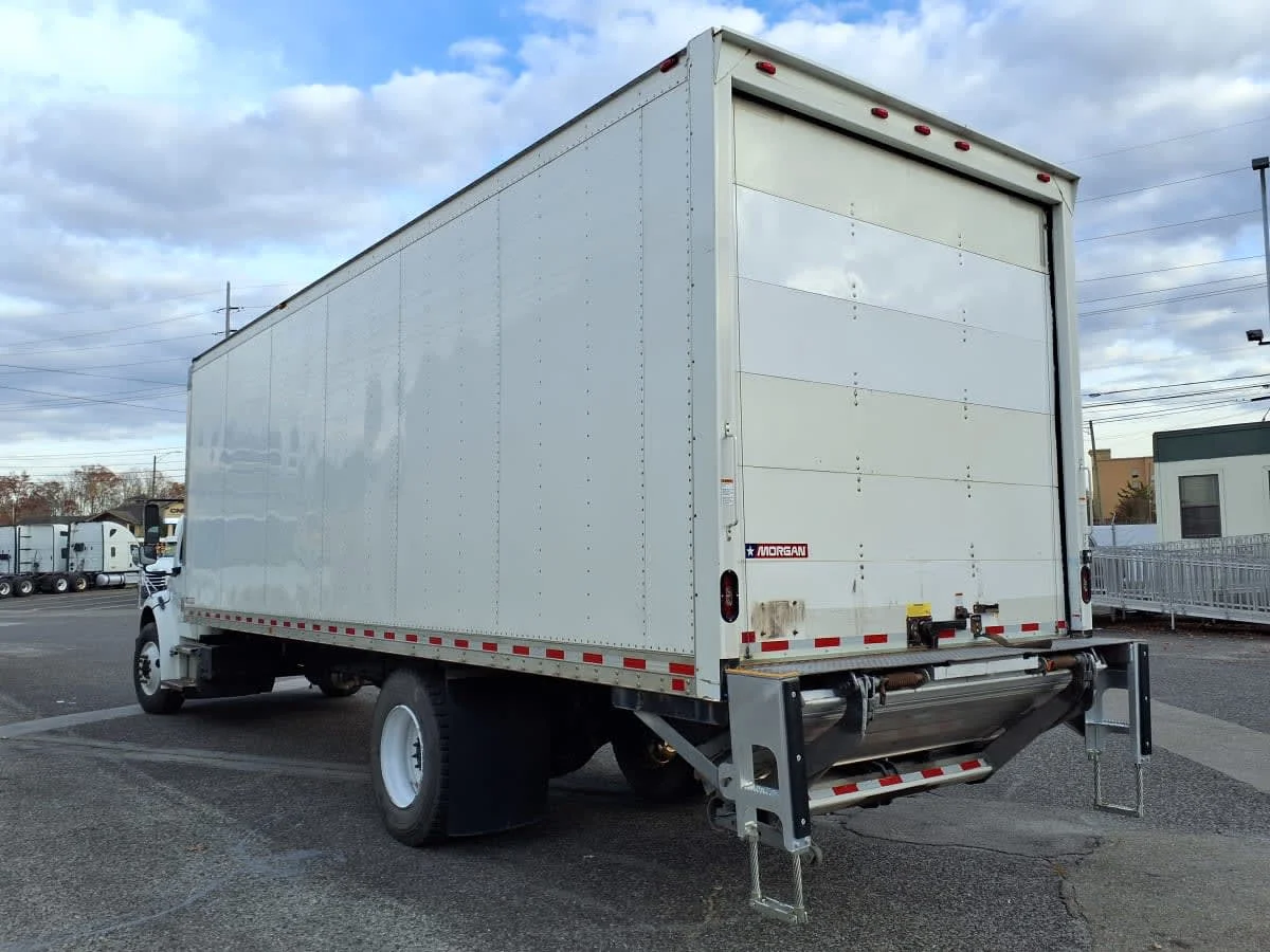 2020 Freightliner M2 106 in Knoxville, TN — photo 6
