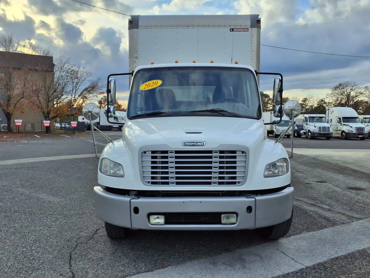 2020 Freightliner M2 106 in Knoxville, TN — photo 2