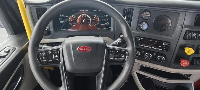 2023 Peterbilt 567 — photo 17