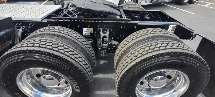 2023 Peterbilt 567 — photo 5