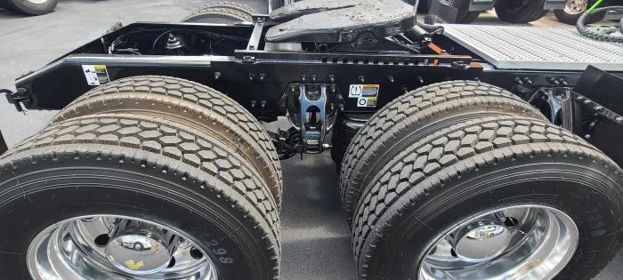 2023 Peterbilt 567 — photo 7
