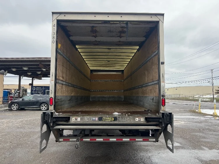 2019 Freightliner M2 106 - image 8