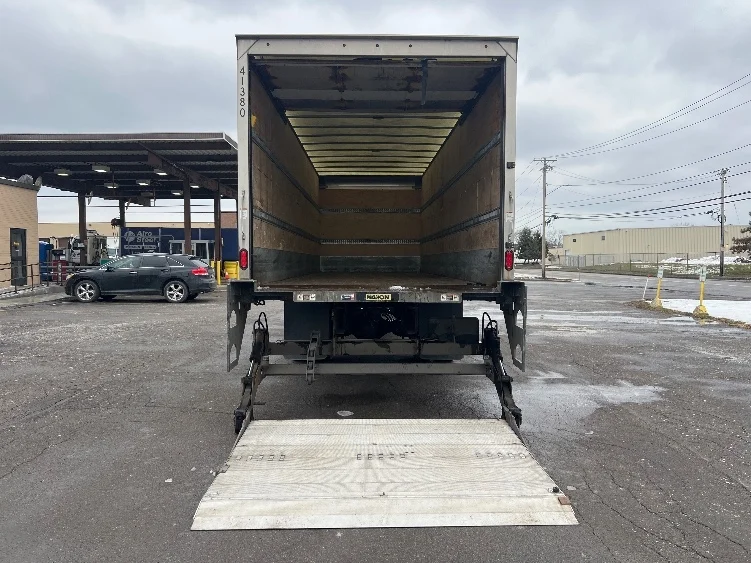 2019 Freightliner M2 106 - image 9