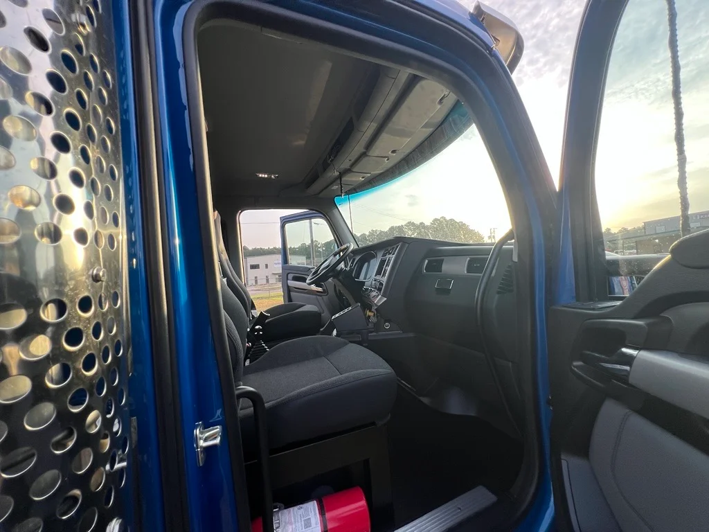 2027 Kenworth in Birmingham, AL — photo 6
