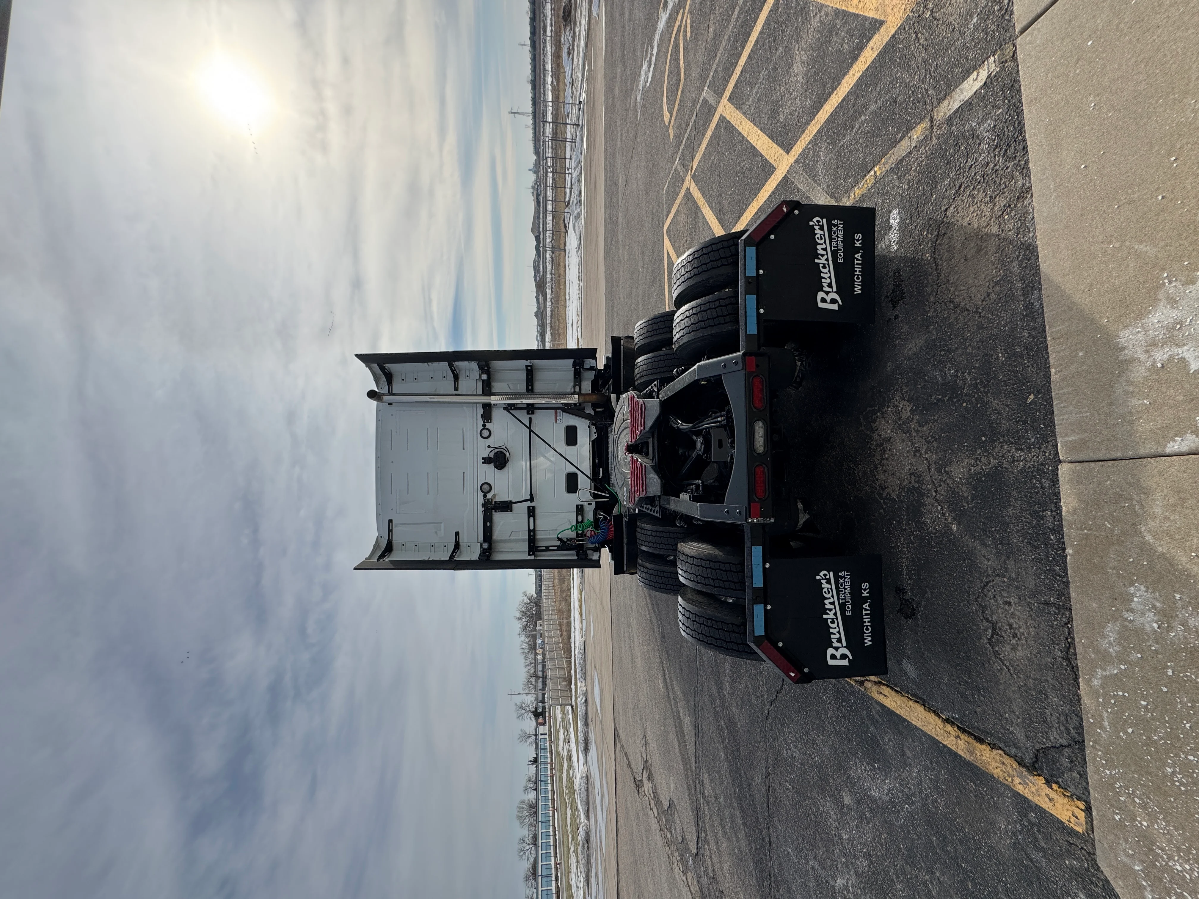 2026 Mack Pinnacle in Wichita, KS — photo 4