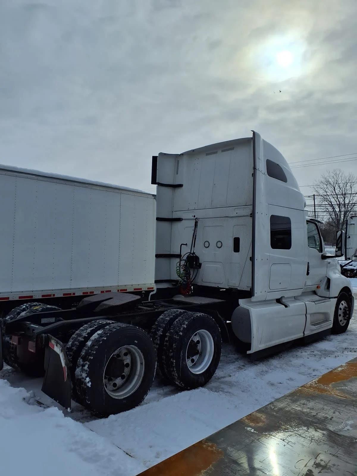 2020 International LT in Cleveland, OH — photo 4