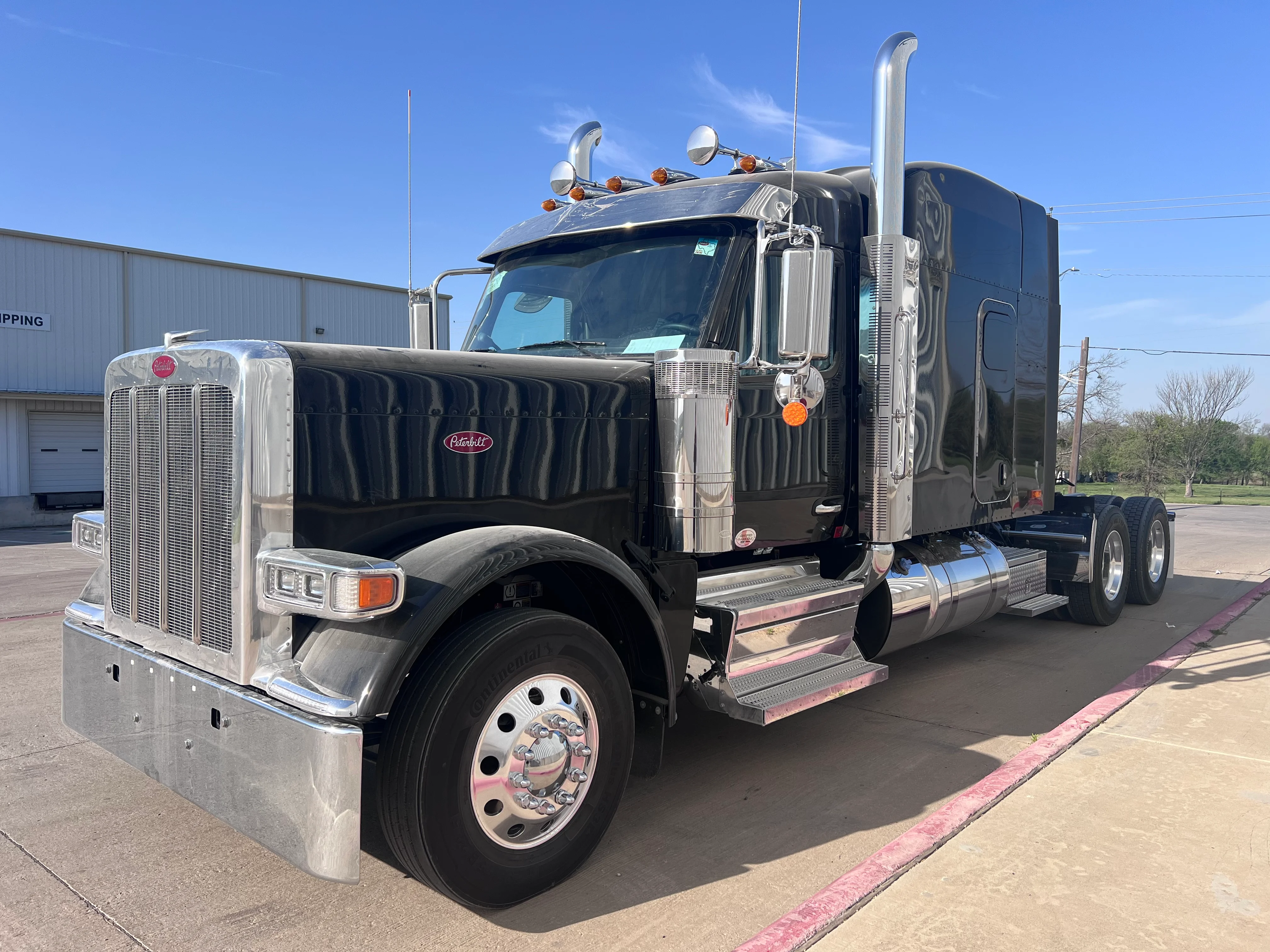 2027 Peterbilt 589 in Tallahassee, FL