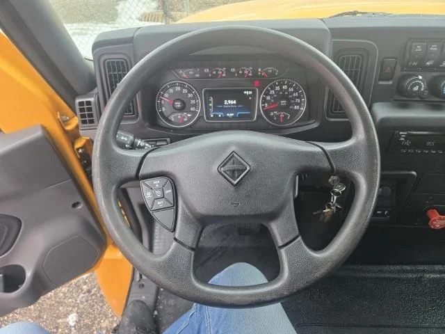 2019 International MV - image 11