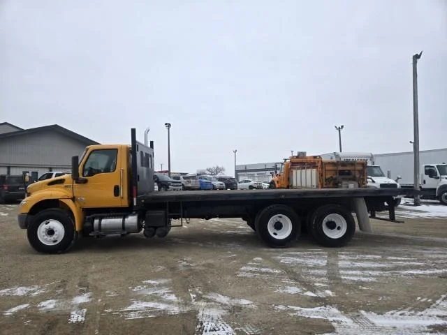 2019 International MV - image 6