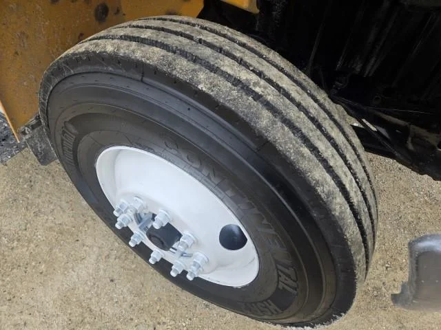 2019 International MV - image 21