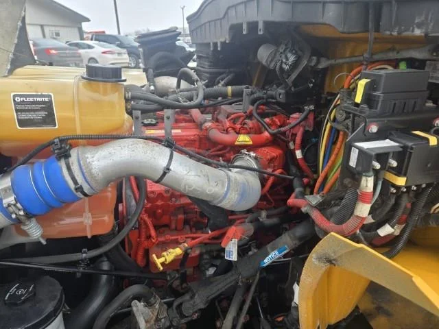 2019 International MV - image 22