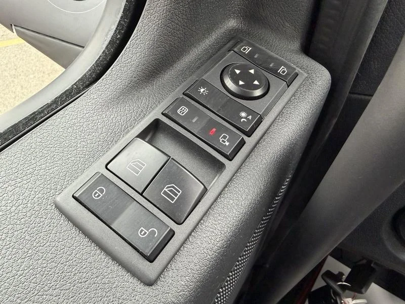 2026 Freightliner Cascadia - image 28