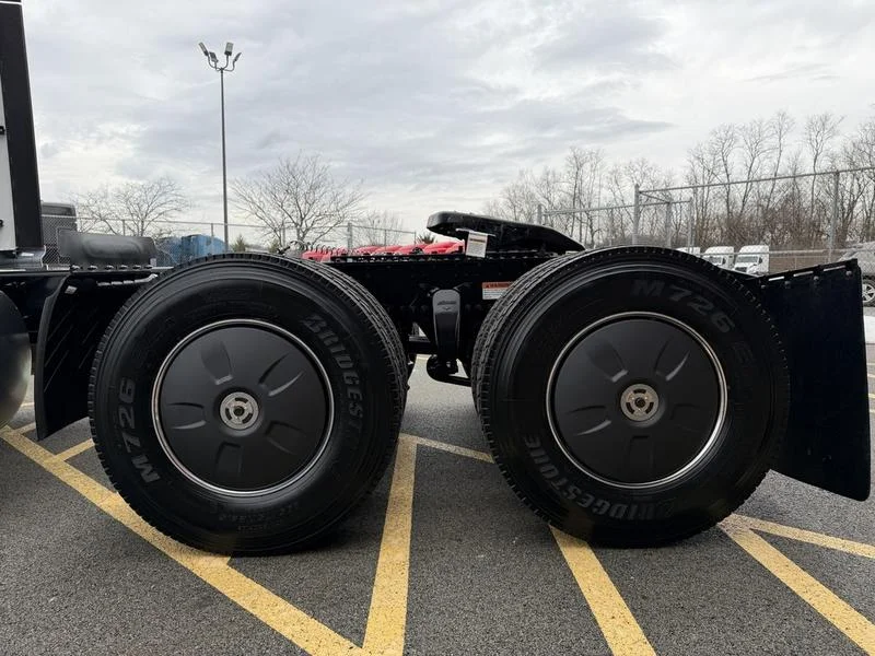 2026 Freightliner Cascadia - image 10