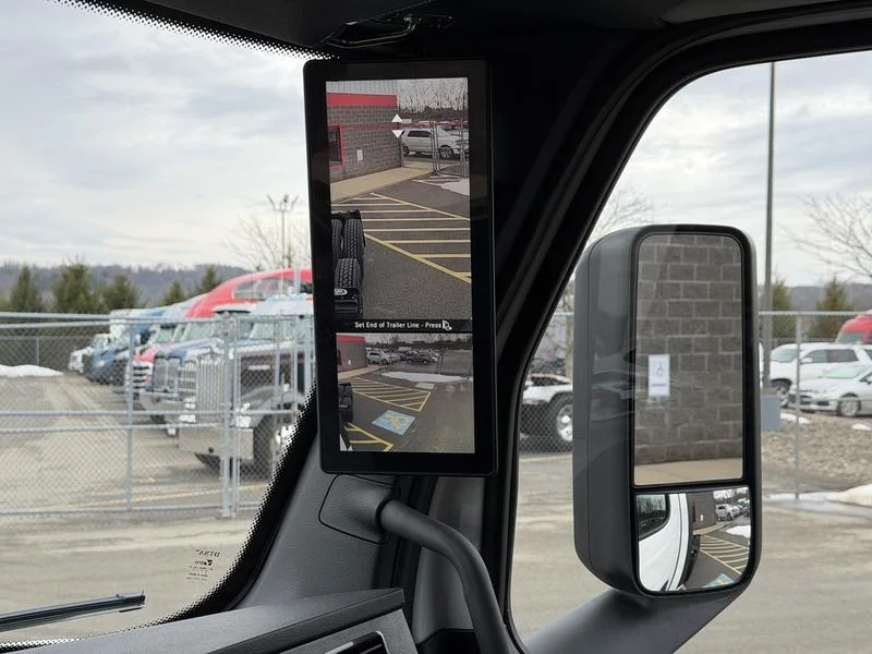 2026 Freightliner Cascadia - image 31