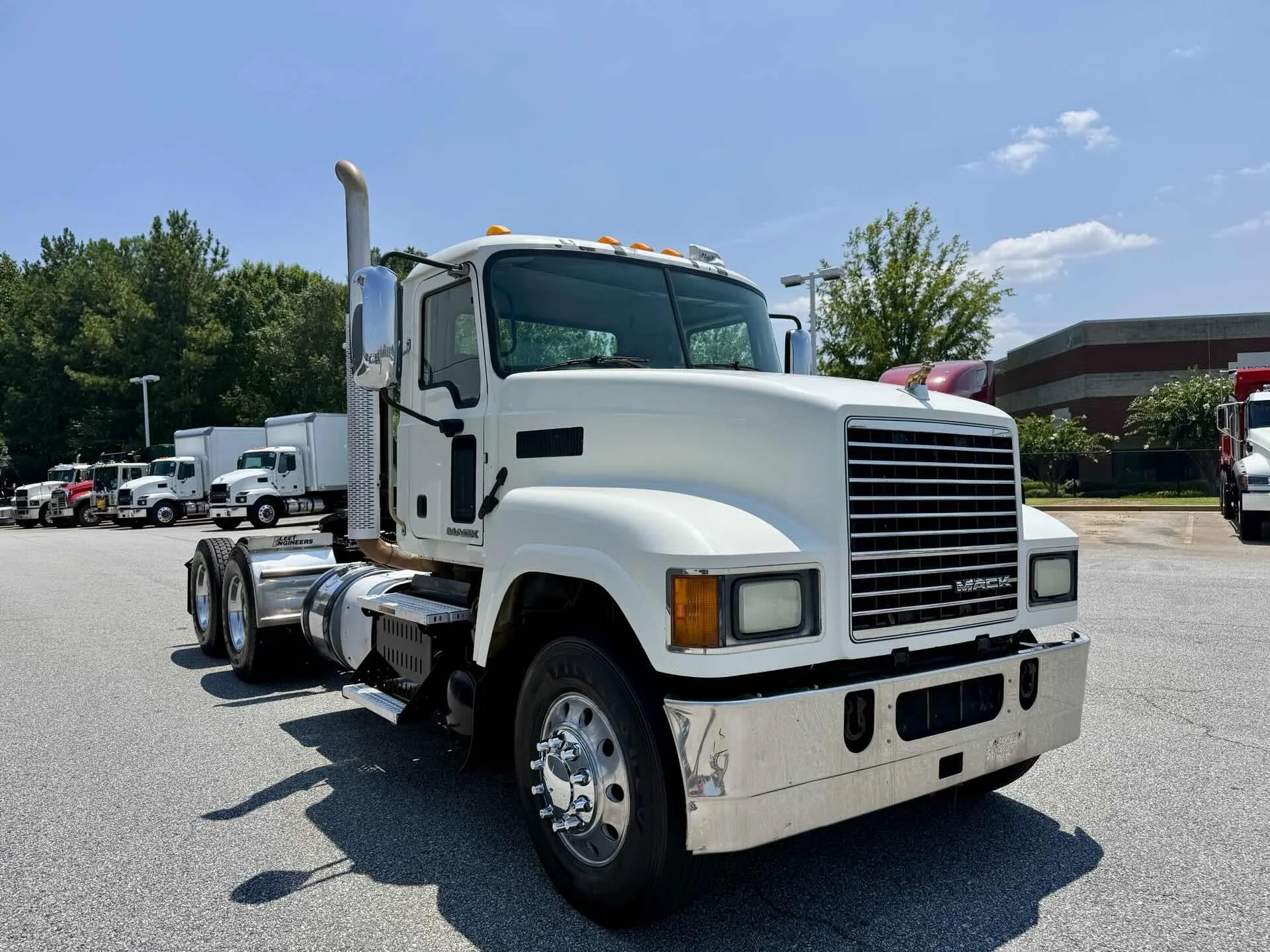 2016 Mack Pinnacle in Duluth, GA — photo 10
